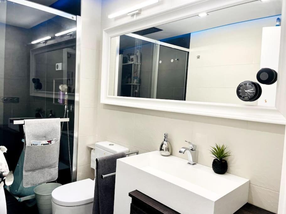 Nuevo!! Apartamento Lujo&Confort. Parking Sevilla Exterior foto